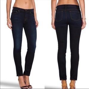 JBrand / Skinny leg jean in Ignite wash